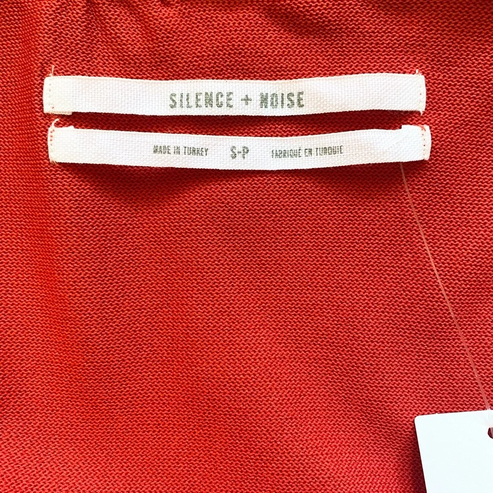 NWT Silence + Noise Red Off-Shoulder Top Size S